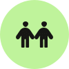 Icône noire de deux personnes se tenant par la main, centrée sur un fond circulaire vert clair.